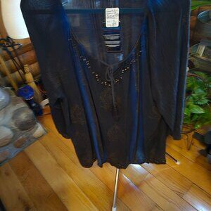 Greater Good NWT BoHo Tunic Blue Base with Light Embossing 2X